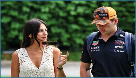 How Old Is Kelly Piquet: Unveiling The Formula 1 Beauty's Age
